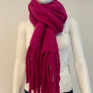 Lucky Brand Unique Wide Pink Scarf/Wrap